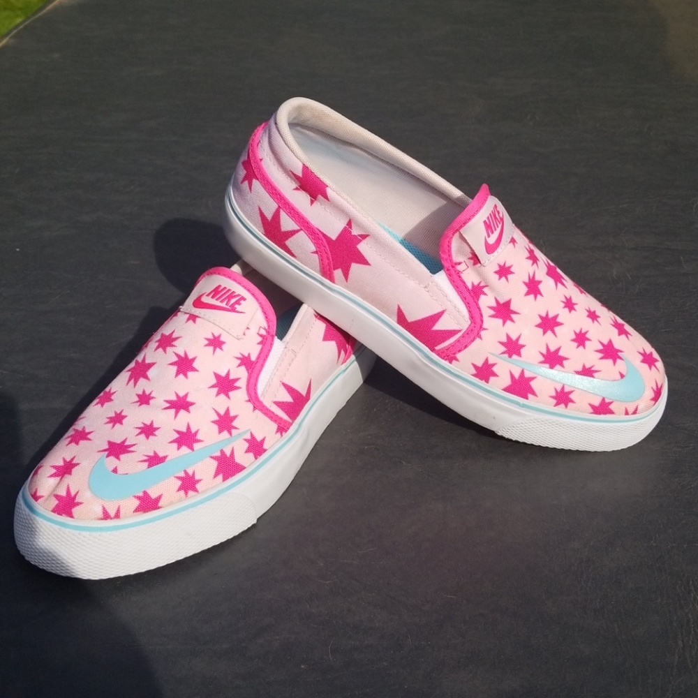 Nike Toki slip-on Canvas sneakers